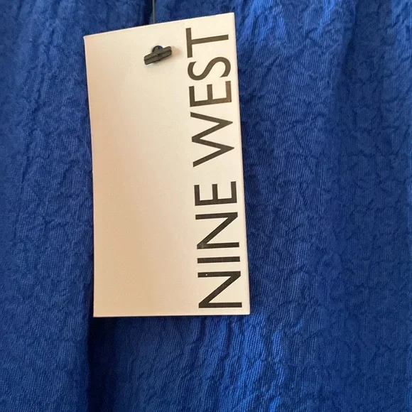 A blue cotton skirt - Picture 3 of 4